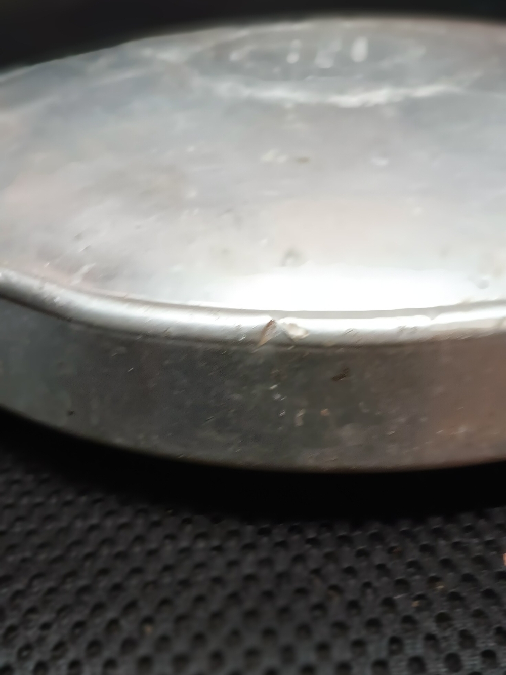 World War 1 Era Vintage-Style Round Metal Flask in Silver - Picture 10 of 16